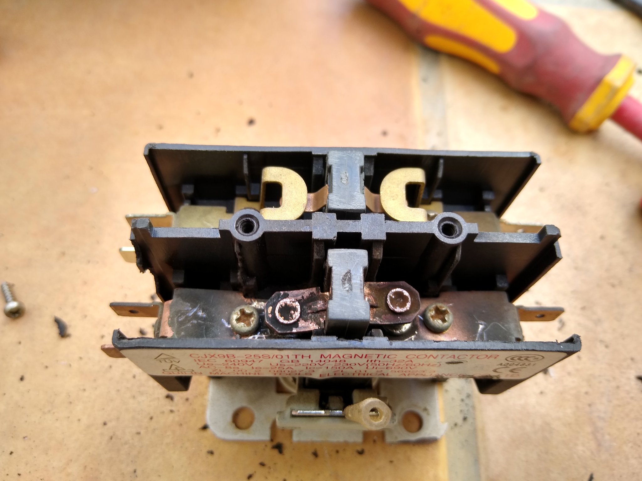 A customer calls up ” I think my AC unit needs re gassing, it is not cooling”. W…