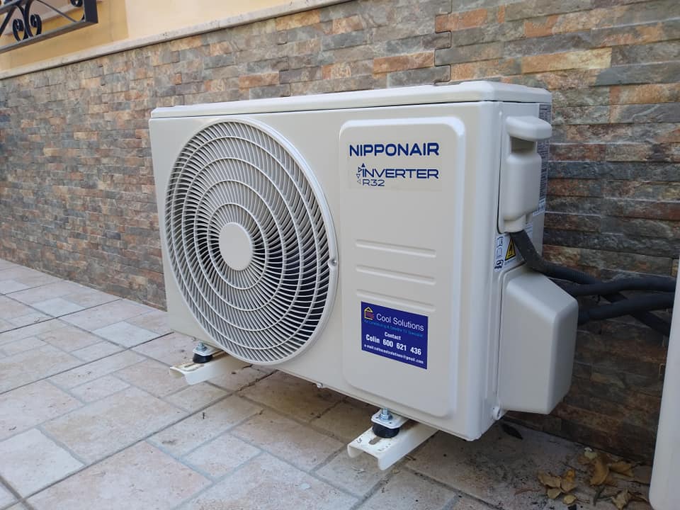 Installation von Nipponair Inverter Split Klimaanlagen. Das sind die l…